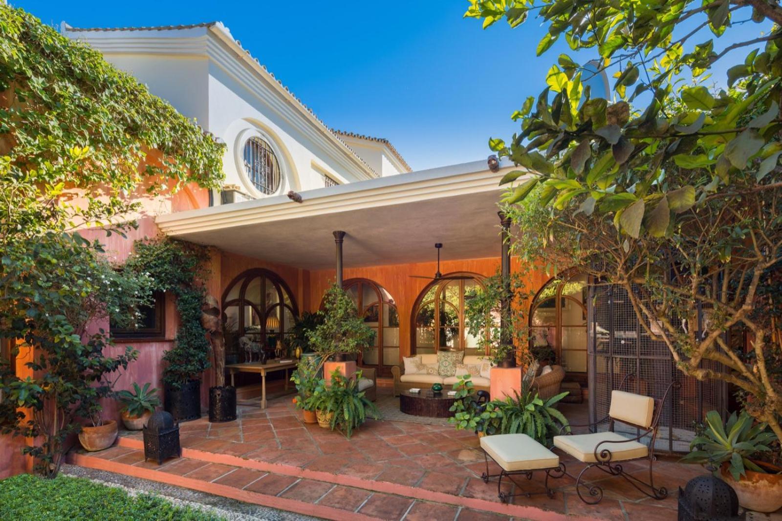 Villa Cubo's Luxury Mansion El Baron De Sierra Blanca *