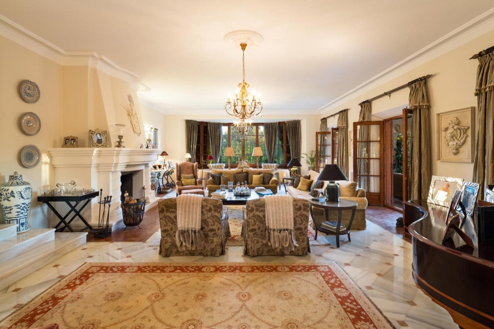 Cubo's Luxury Mansion El Baron De Sierra Blanca *