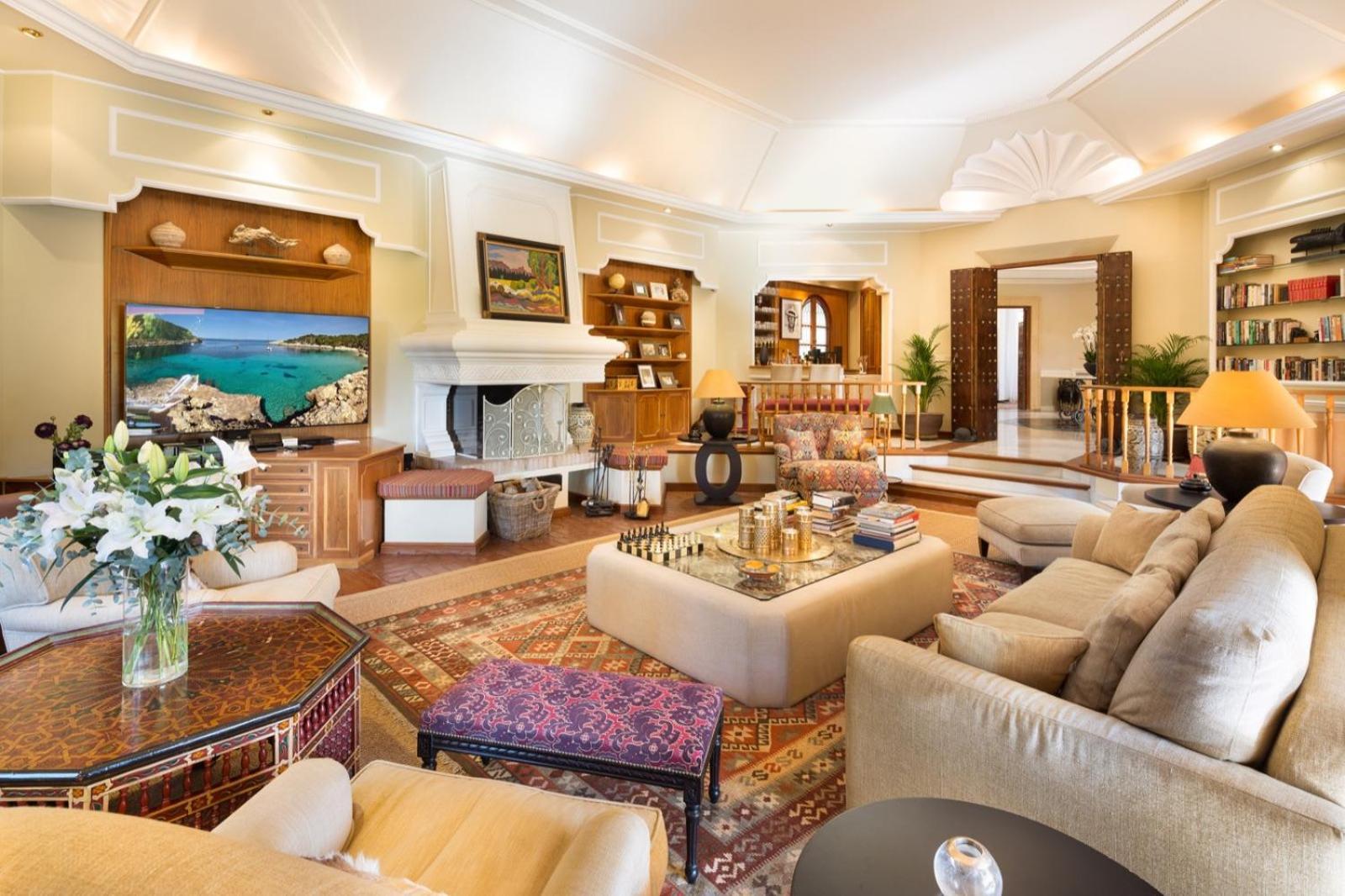 Cubo's Luxury Mansion El Baron De Sierra Blanca Villa Marbella